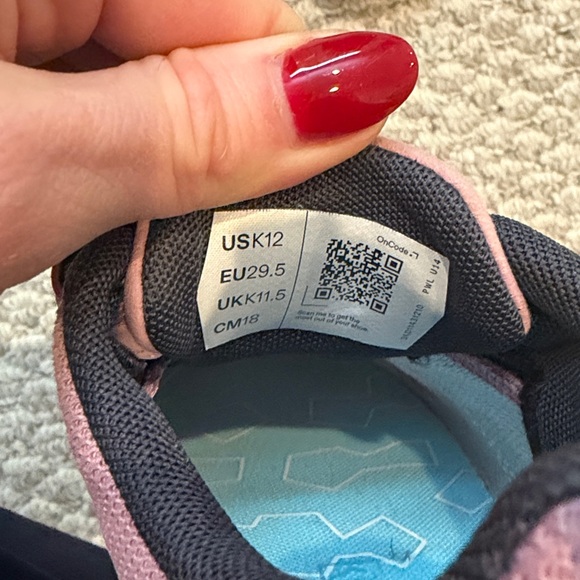 On Running Kids Sneakers in Pink and Black - Picture 4 of 4